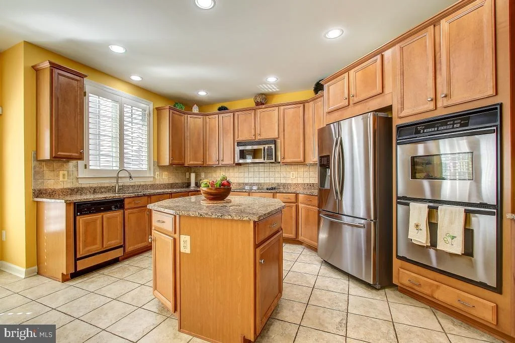 Photo of 6 GLEN EAGLES COURT