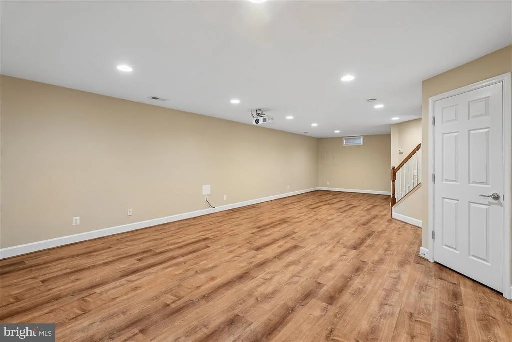 Photo of 41305 WINDYBUSH DRIVE