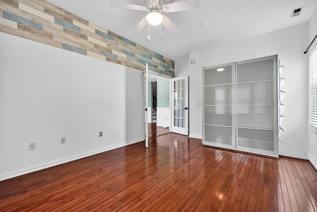 Photo of 448 MAPLE LEAF DRIVE