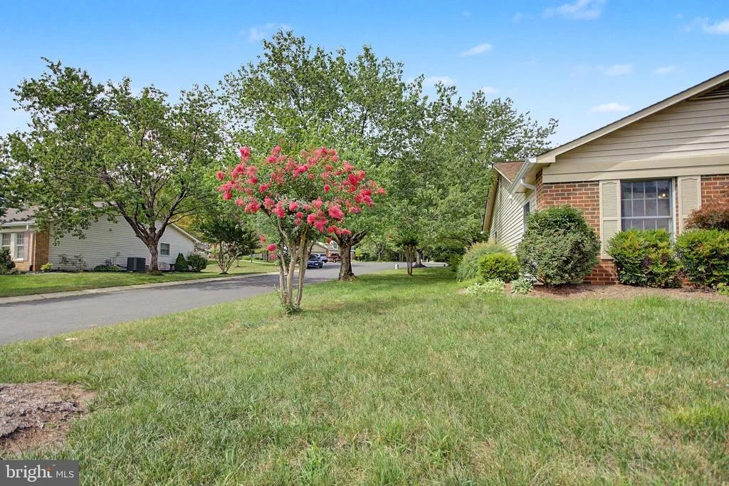 Photo of 804 COXSWAIN WAY