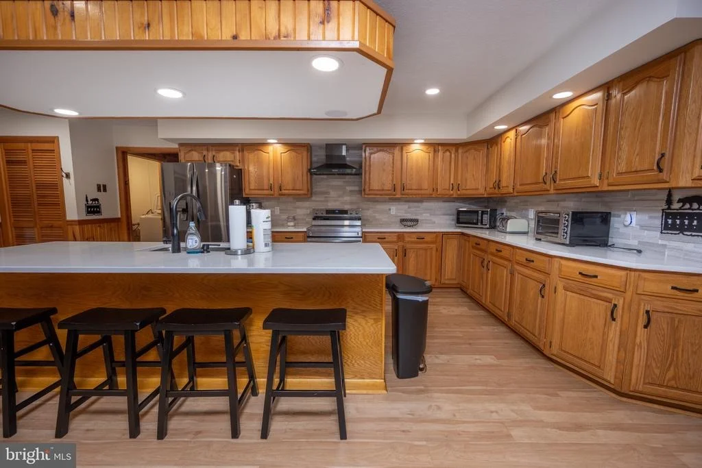 Photo of 526 GLEANINGS DRIVE