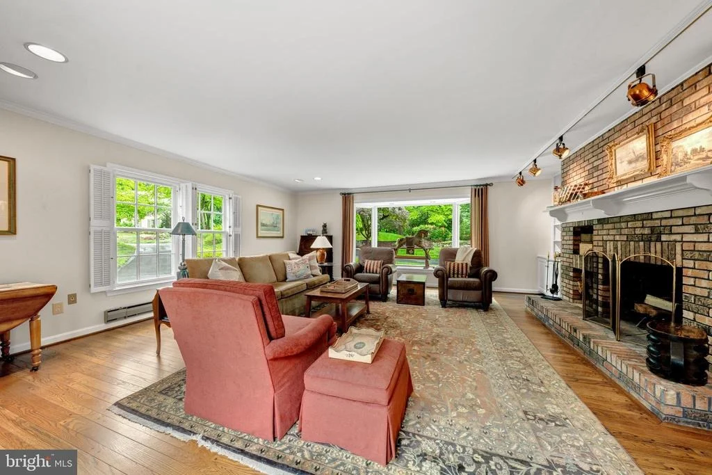 Photo of 7018 GREEN OAK DRIVE