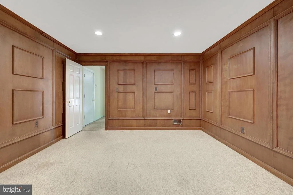 Photo of 1468 HIGHWOOD DRIVE
