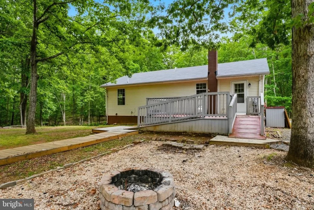 Photo of 2747 TWYMANS MILL