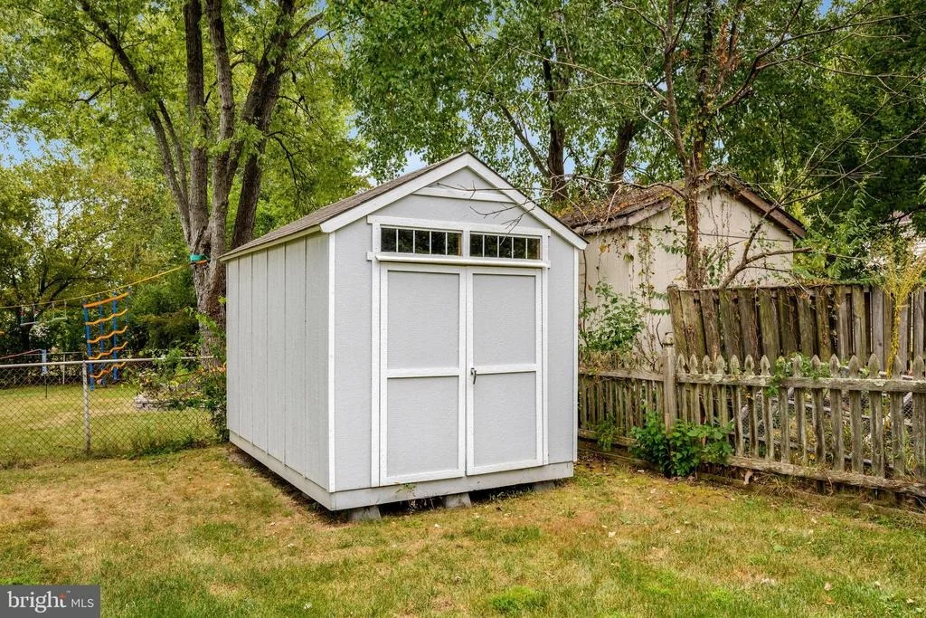 Photo of 1113 BICKSLER DRIVE