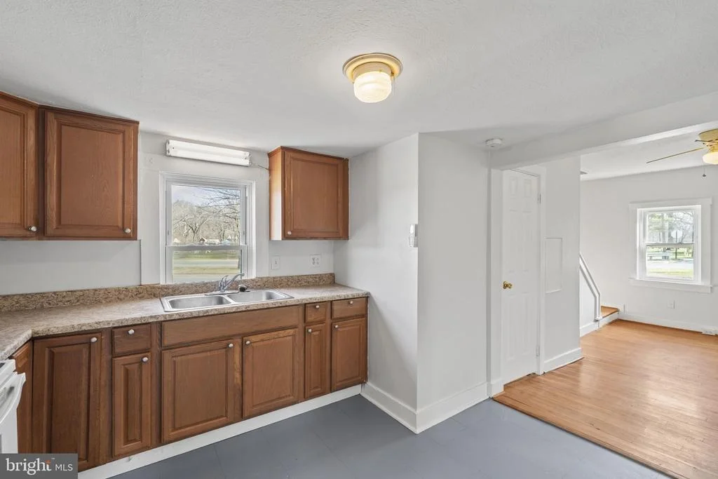 Photo of 822 N COMMERCE AVENUE