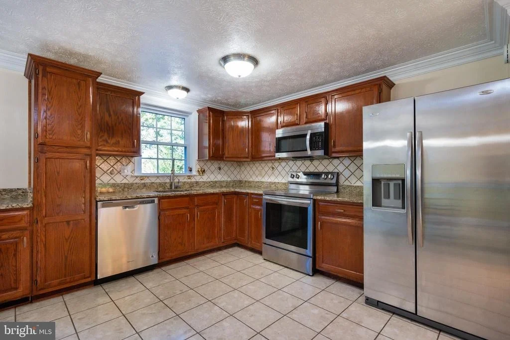 Photo of 233 SAVAGE ROAD