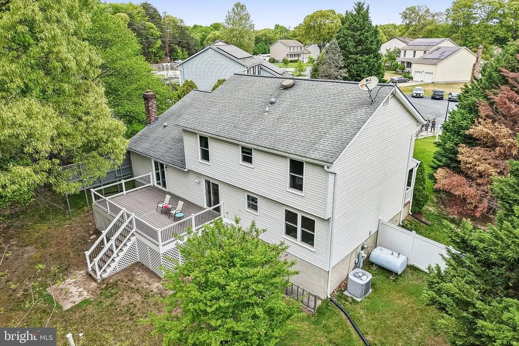 Photo of 592 EASON DRIVE
