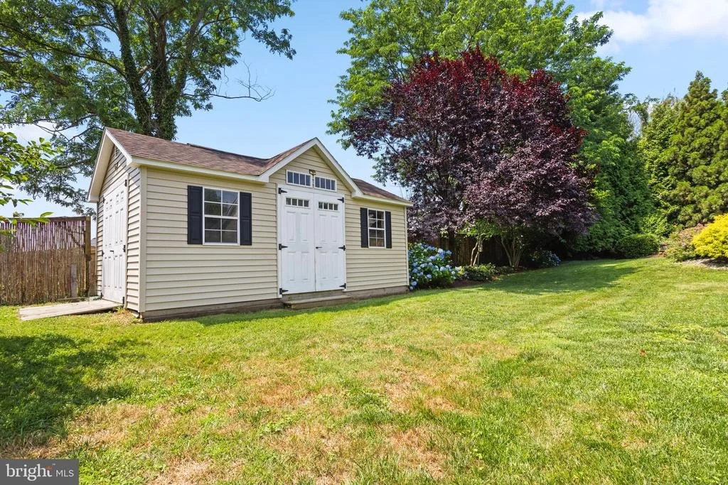 Photo of 3325 COX ROAD