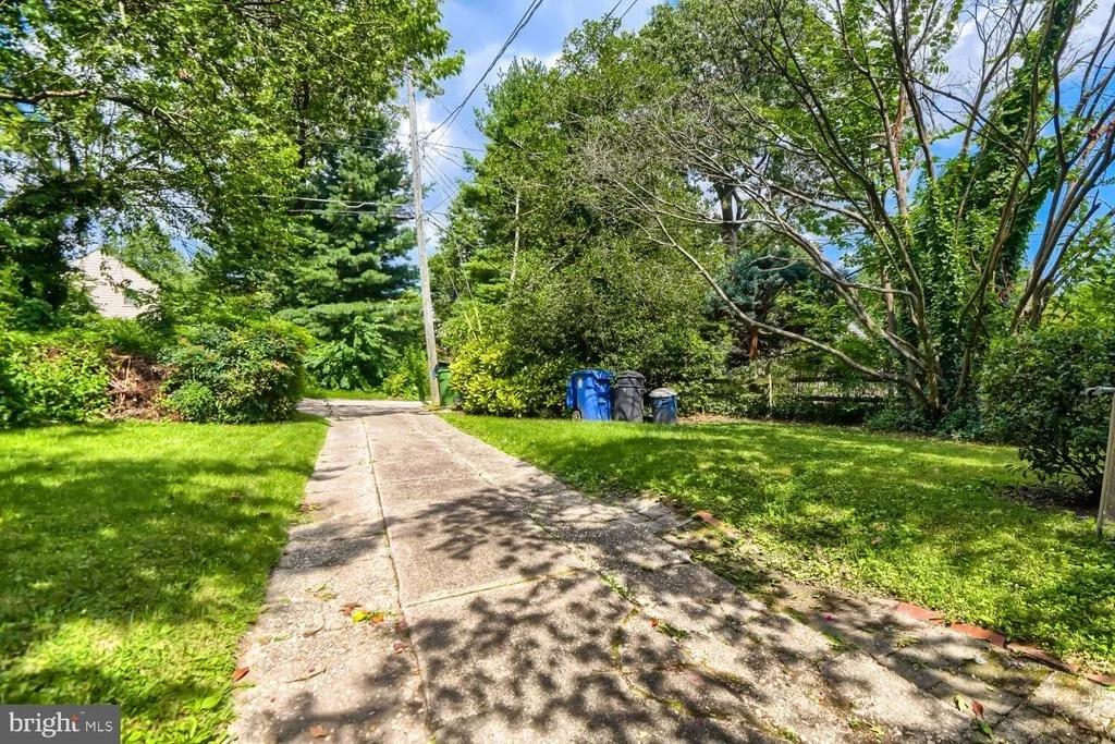 Photo of 1218 SOUTHVIEW ROAD
