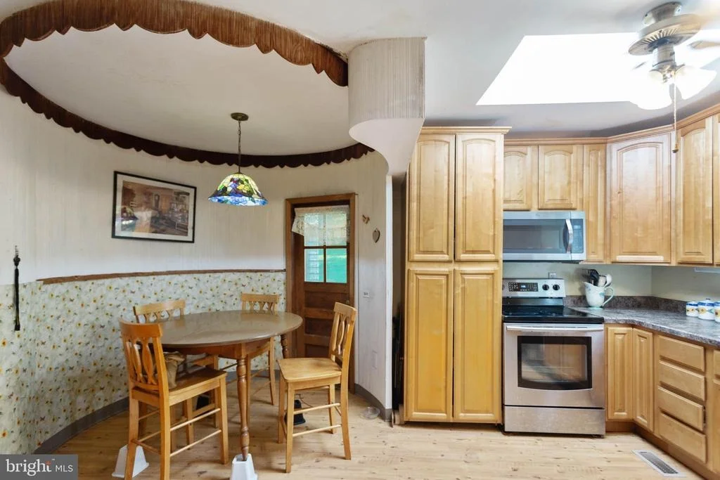 Photo of 7010 LANCASTER ROAD