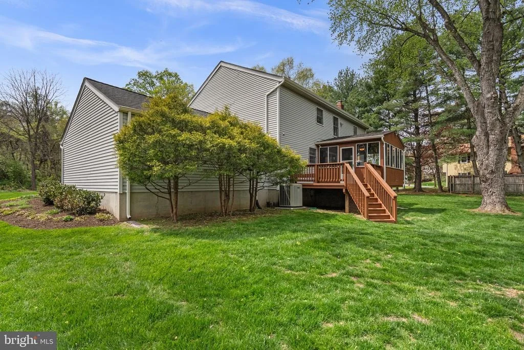 Photo of 17205 BLOSSOM VIEW DRIVE