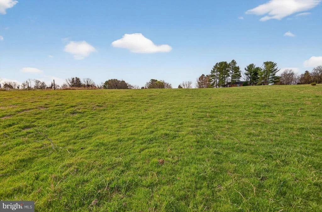 Photo of 40246 THOMAS MILL ROAD