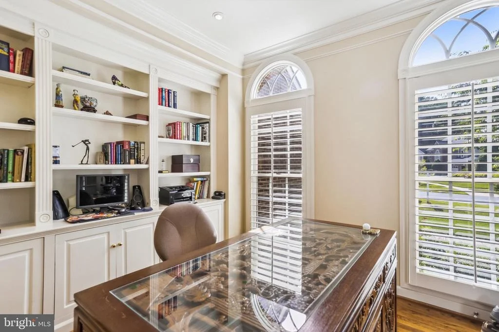 Photo of 4412 WINDING OAK DRIVE