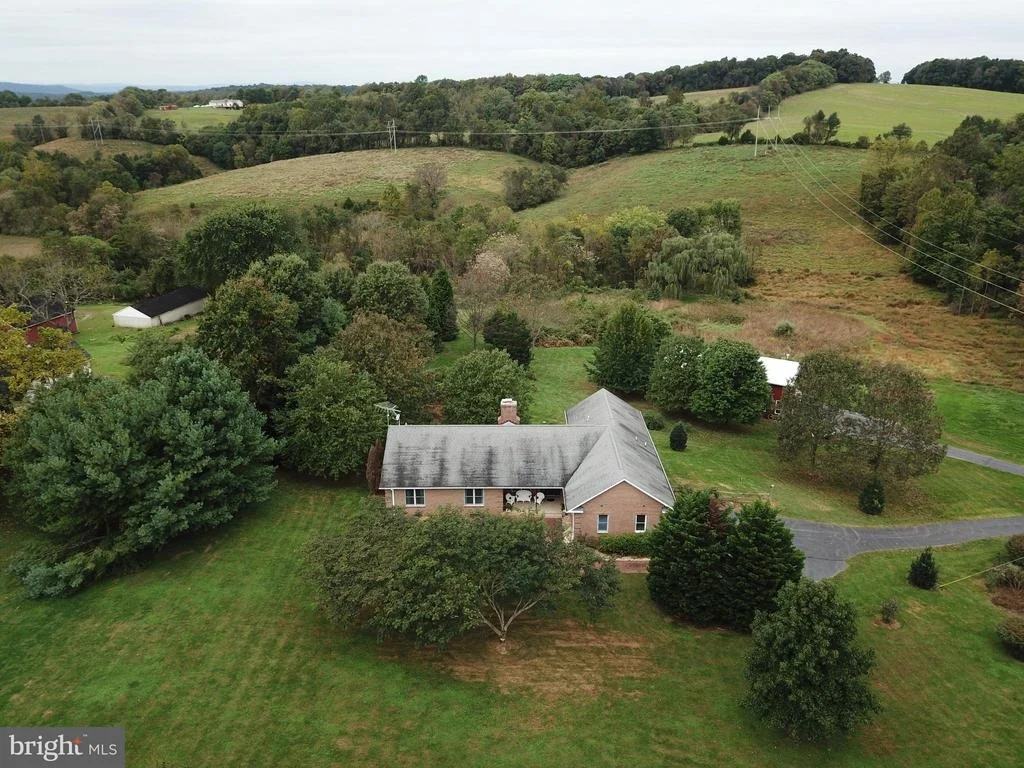 Photo of 24500 STRINGTOWN ROAD