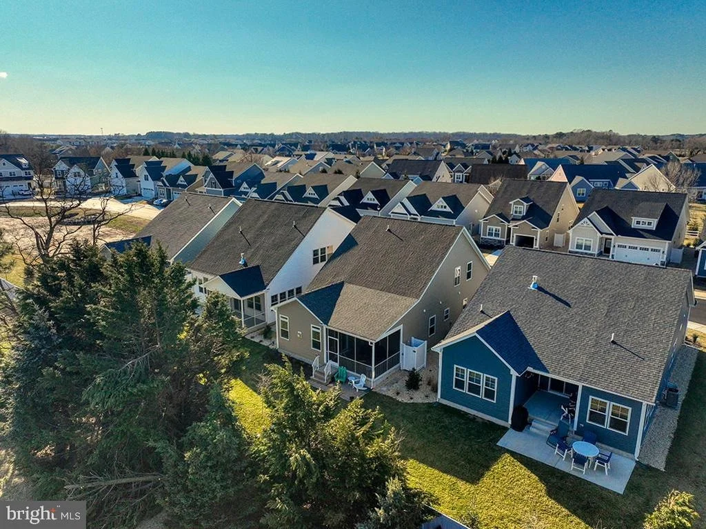 Photo of 33768 CATCHING COVE COURT