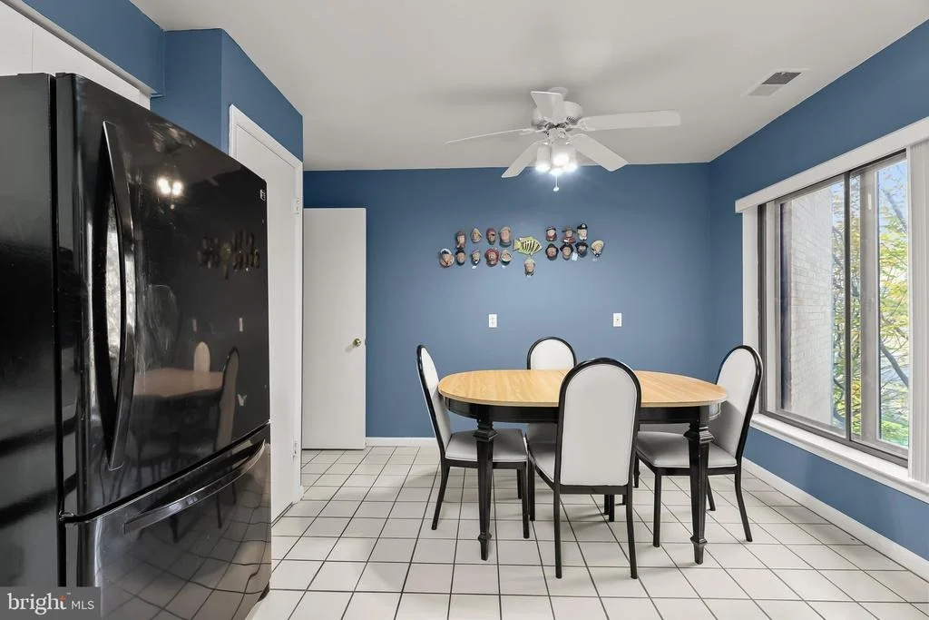 Photo of Unit 402D at 3041 FALLSTAFF ROAD