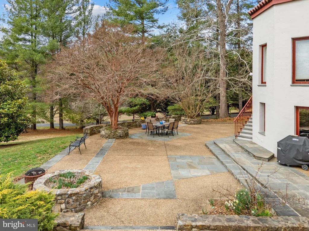 Photo of 3850 COBBLER MOUNTAIN ROAD