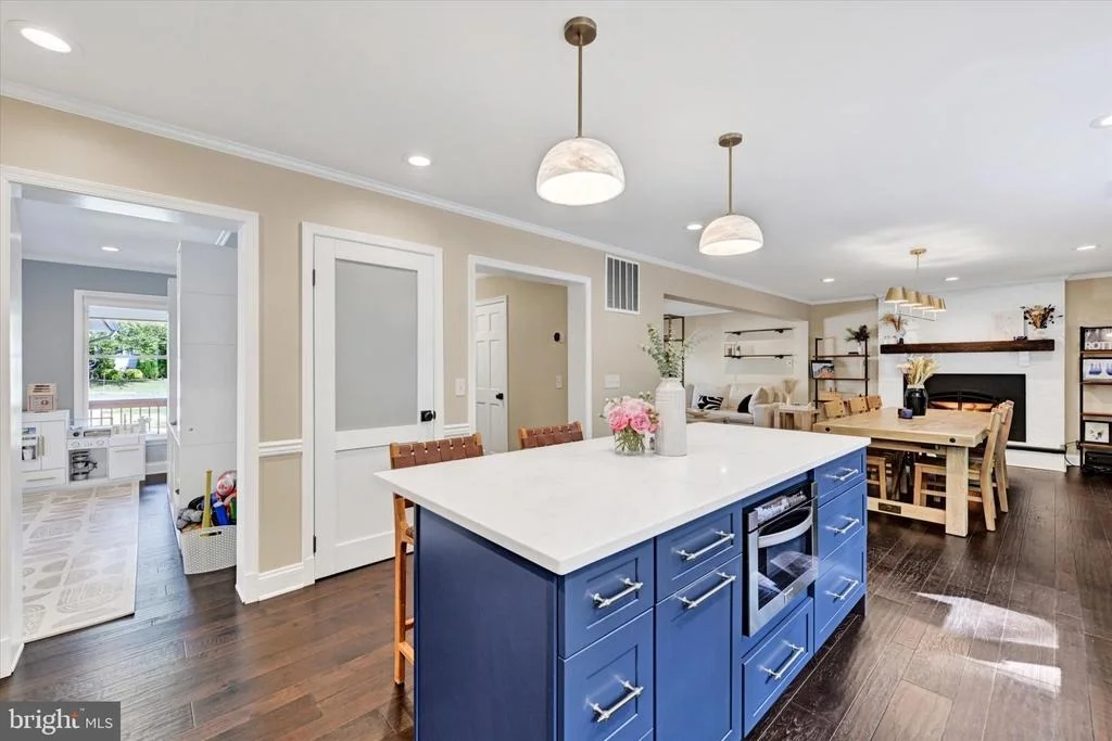 Photo of 1292 SWAN DRIVE