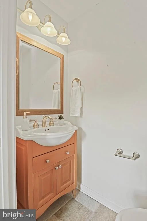 Photo of 7821 FALSTAFF ROAD