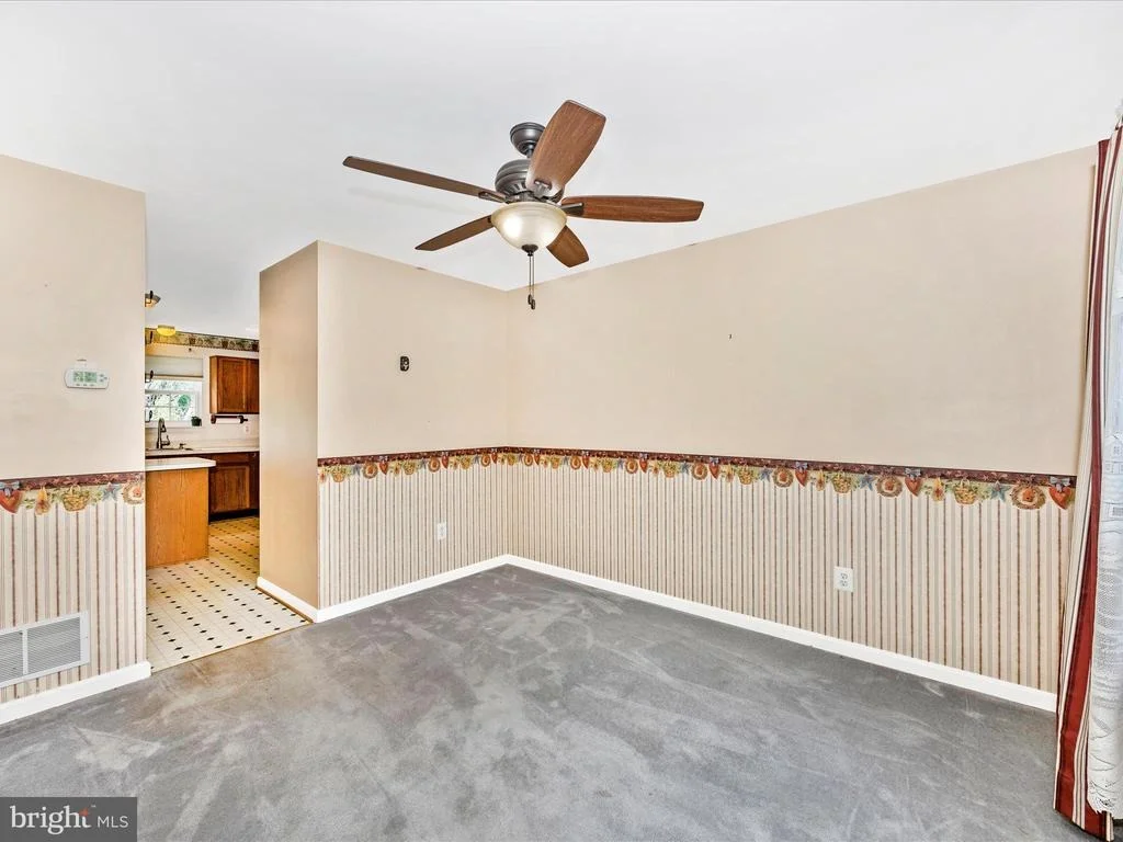 Photo of 17727 DAVIDSON DRIVE