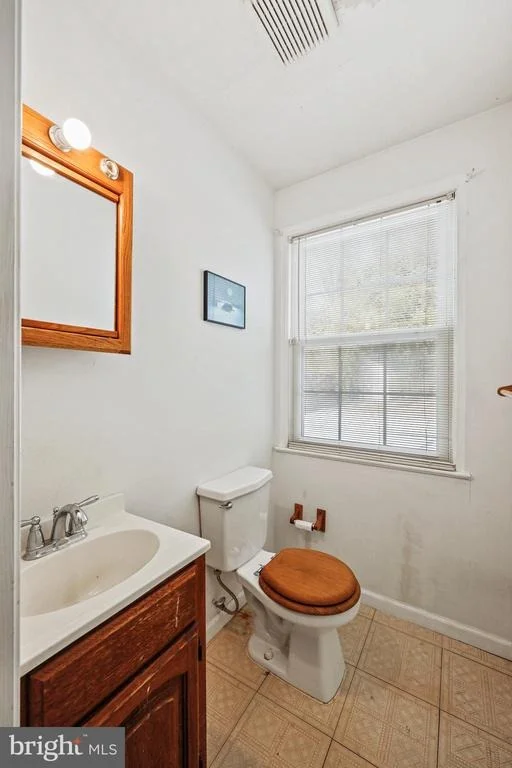Photo of 2921 PARKER AVENUE