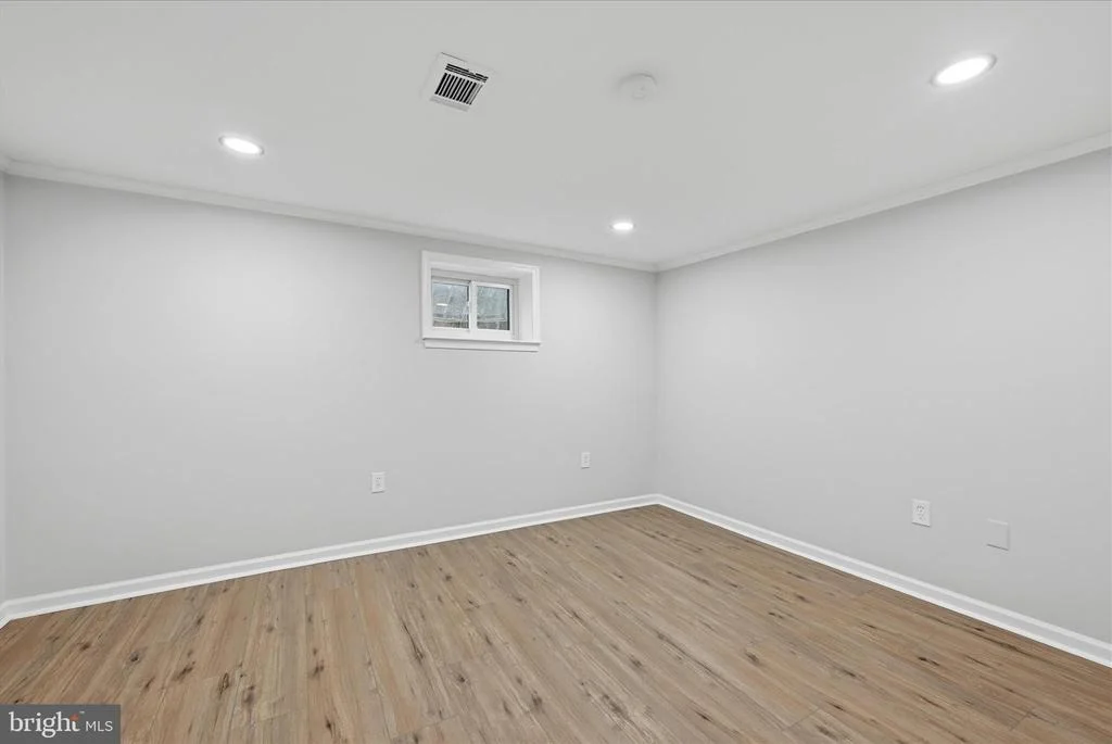 Photo of 2639 LOGMILL ROAD