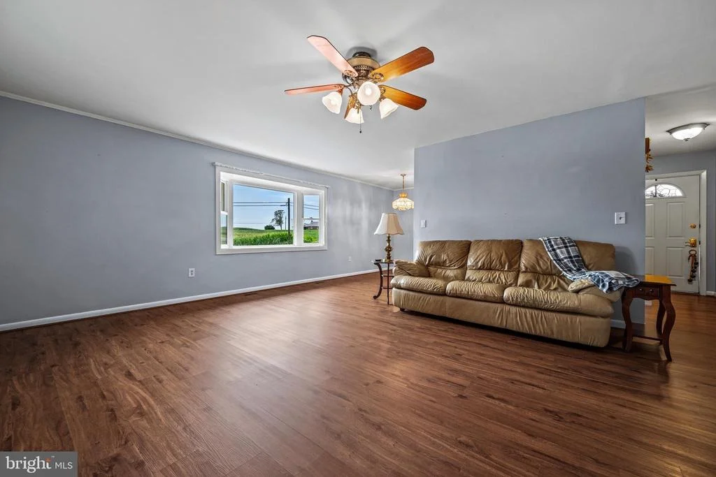 Photo of 4090 BOTELER ROAD