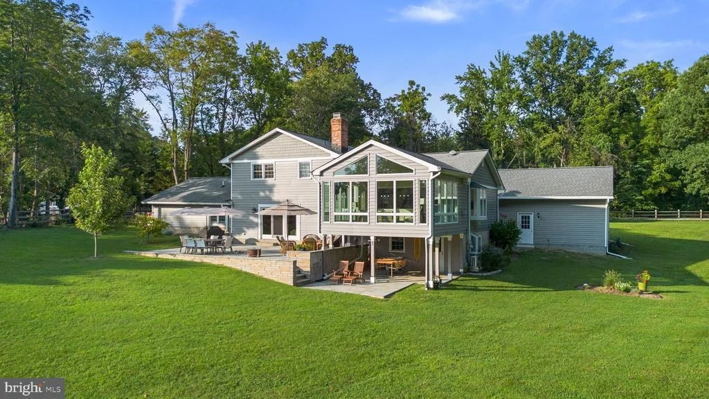 Photo of 384 EAGLE HILL ROAD