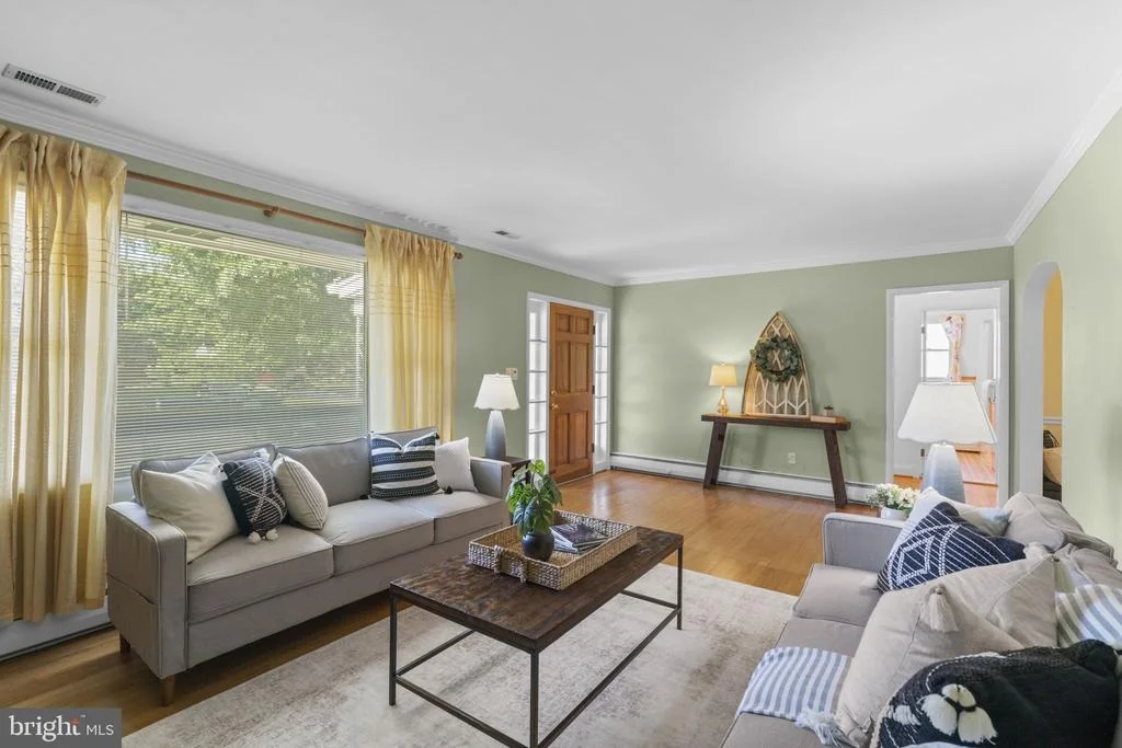 Photo of 2206 PLEASANT DRIVE