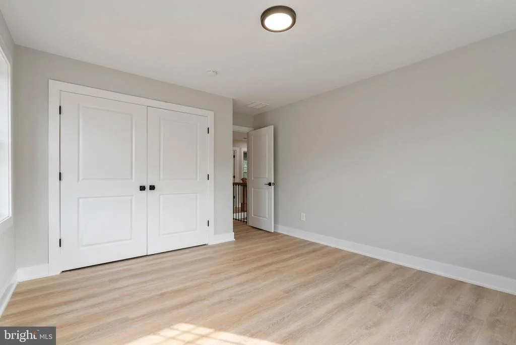 Photo of 21 NAUTILUS DRIVE