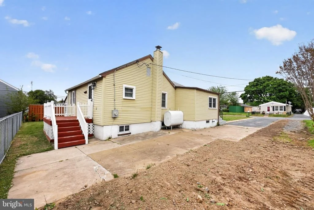 Photo of 202 MINQUADALE BOULEVARD