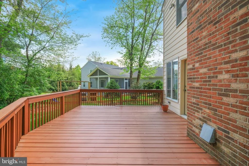 Photo of 1429 LONGHILL DRIVE