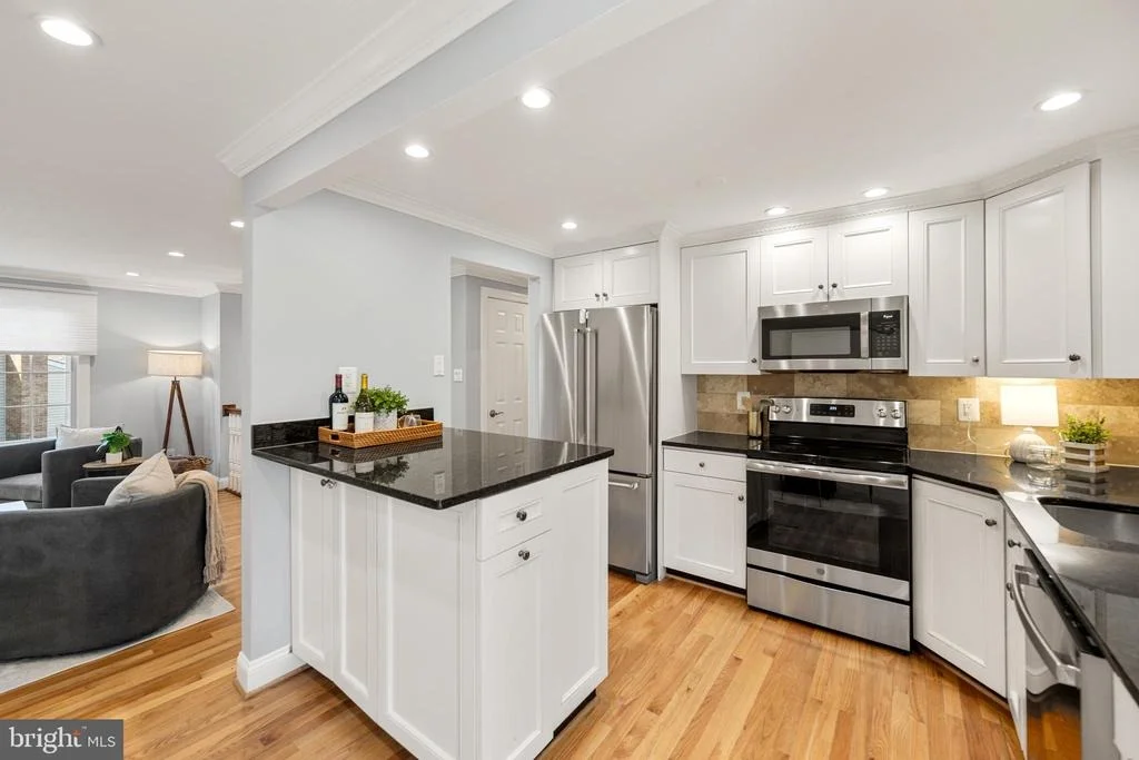 Photo of 8463 YELLOW LEAF COURT