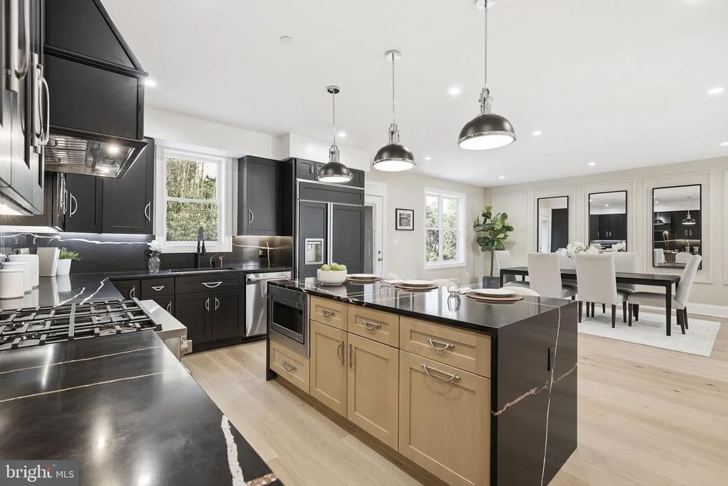 Photo of 5047 MACARTHUR BOULEVARD NW