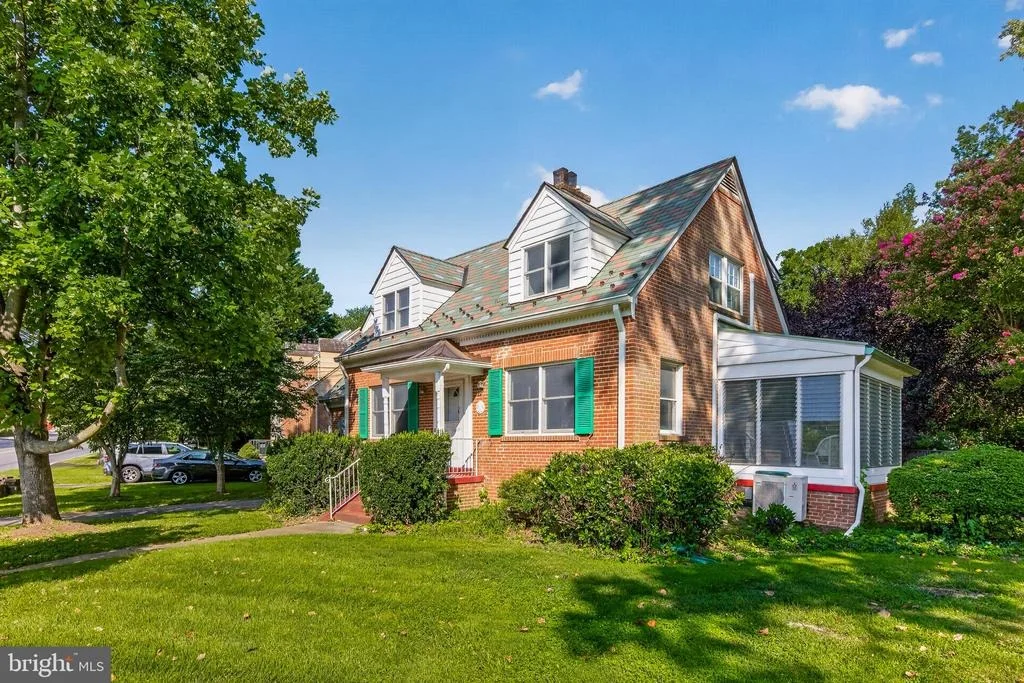 Photo of 9802 FOREST GROVE DRIVE