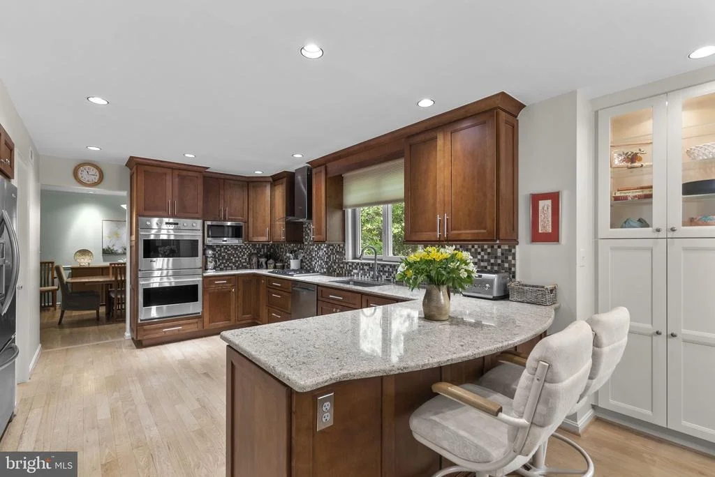 Photo of 4913 CONTINENTAL DRIVE