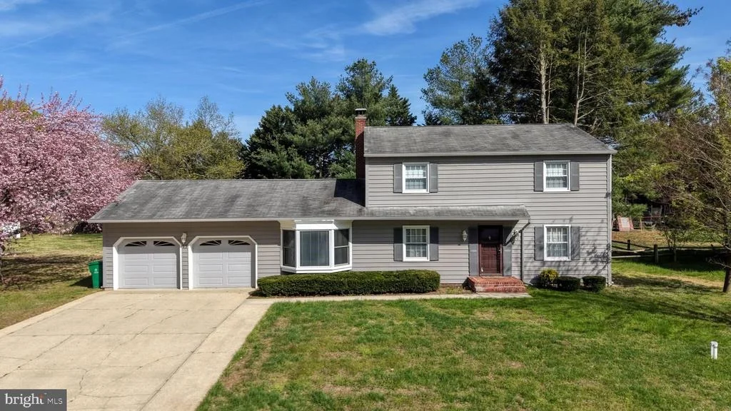 Photo of 45 W FAIRFIELD DRIVE