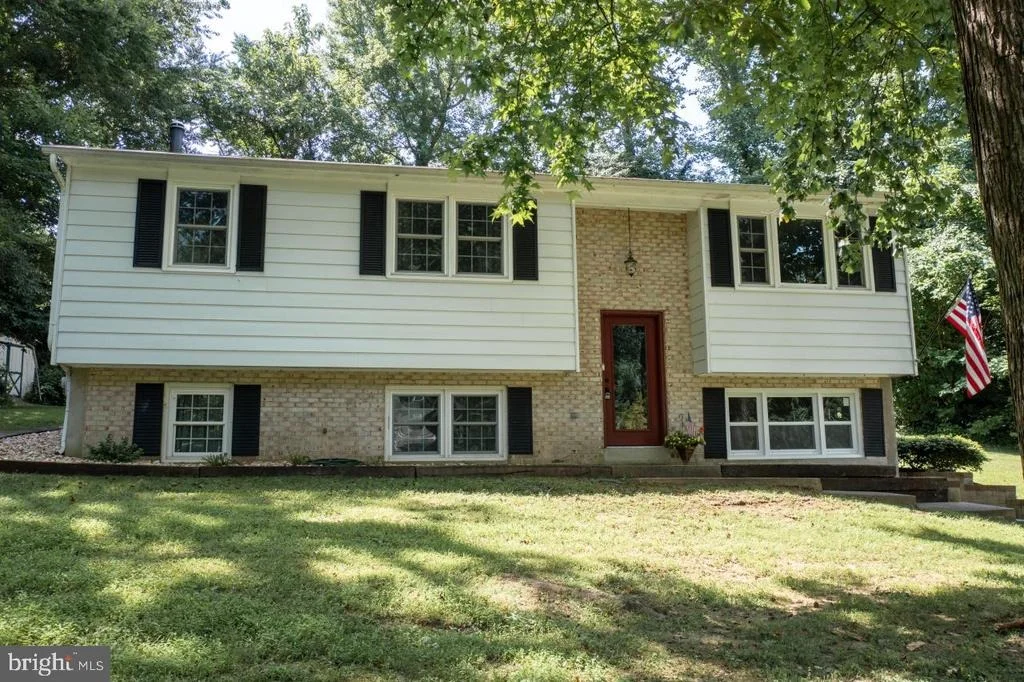 Photo of 2125 OAK ROAD