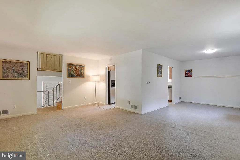 Photo of 9517 FLOWER AVENUE