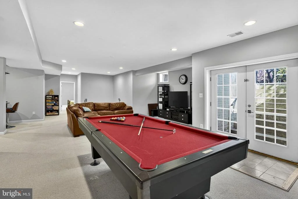 Photo of 42758 GLENSIDE DRIVE