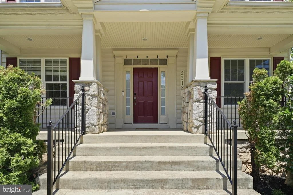 Photo of 23121 FREDERICK ROAD
