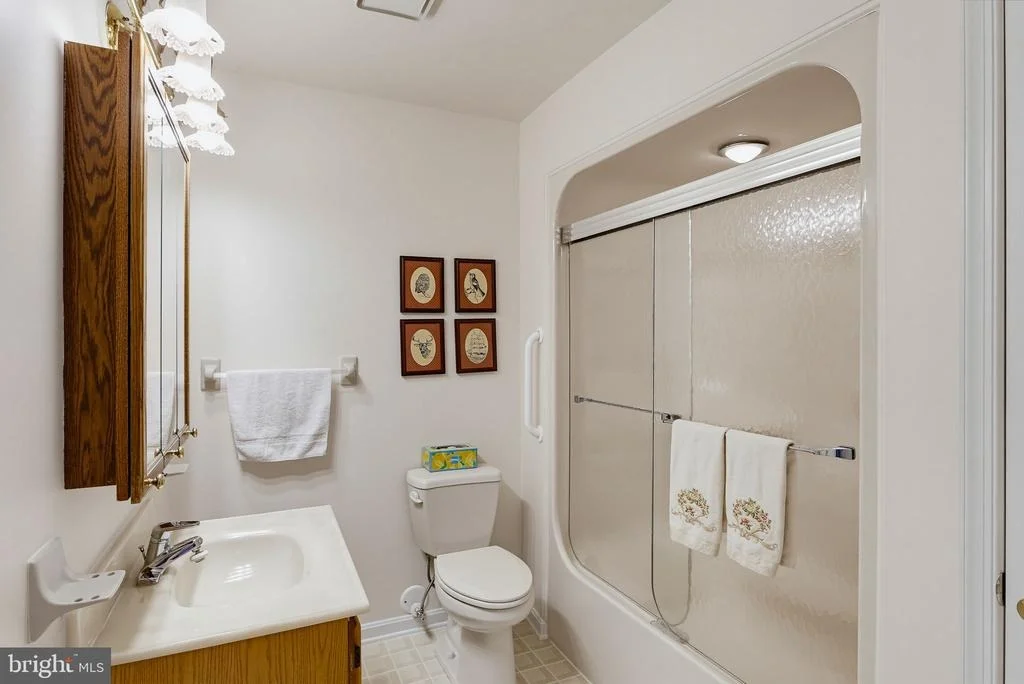 Photo of 375 SUNSHINE WAY
