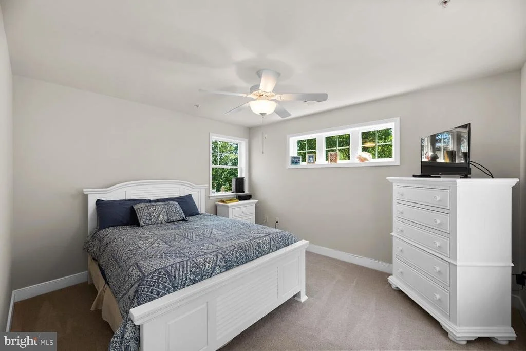 Photo of 1162 OAK VIEW DRIVE