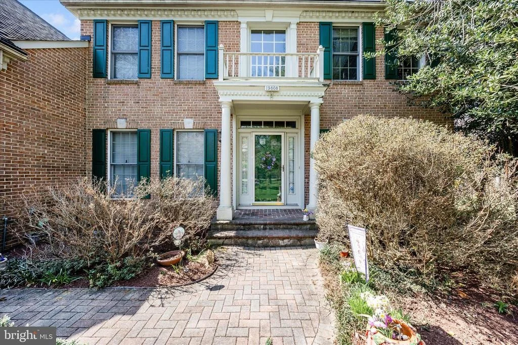 Photo of 19808 FALLING SPRING COURT
