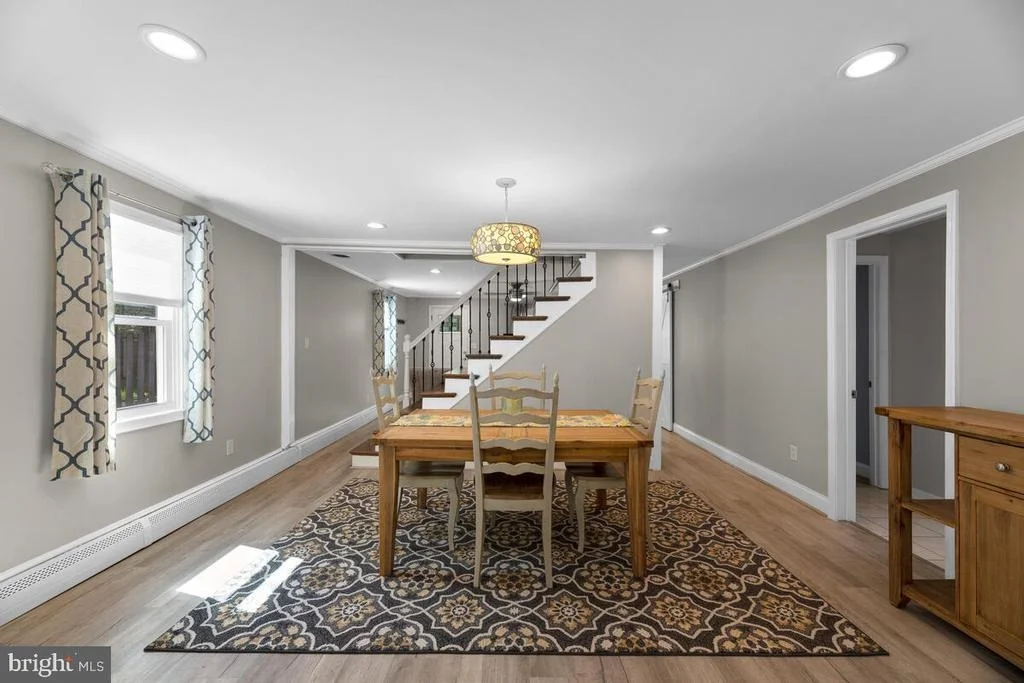 Photo of 607 REST AVENUE