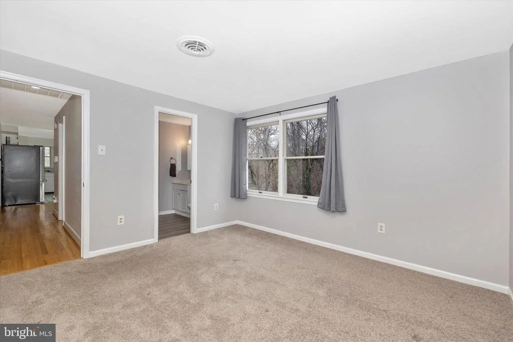 Photo of 820 6TH AVENUE