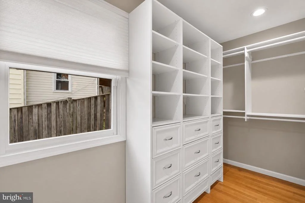 Photo of 822 LOXFORD TERRACE