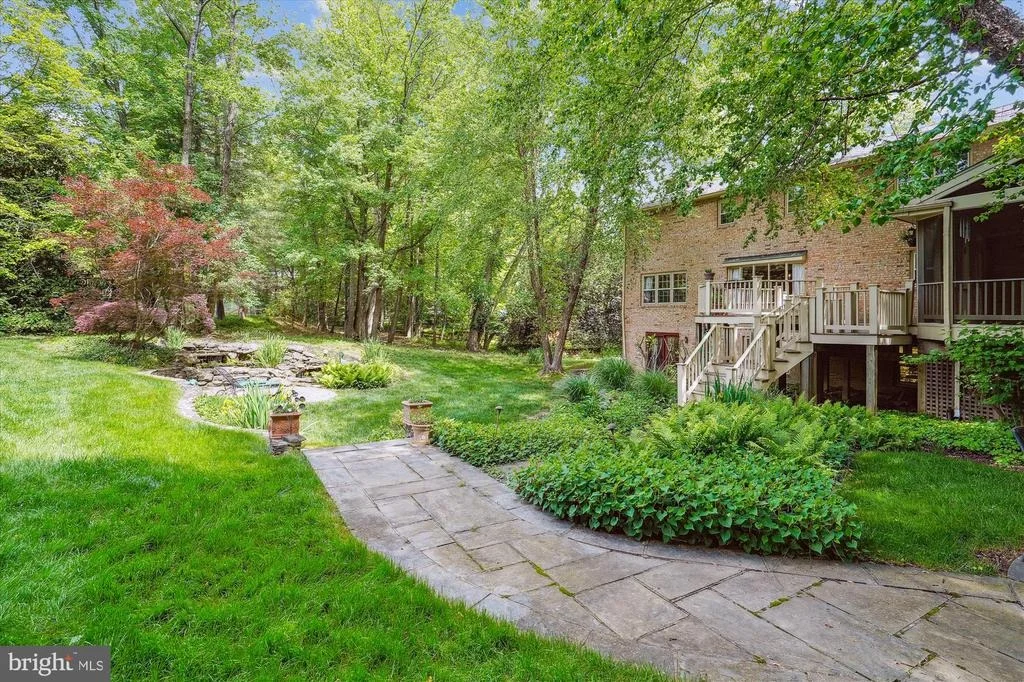 Photo of 7621 BURFORD DRIVE