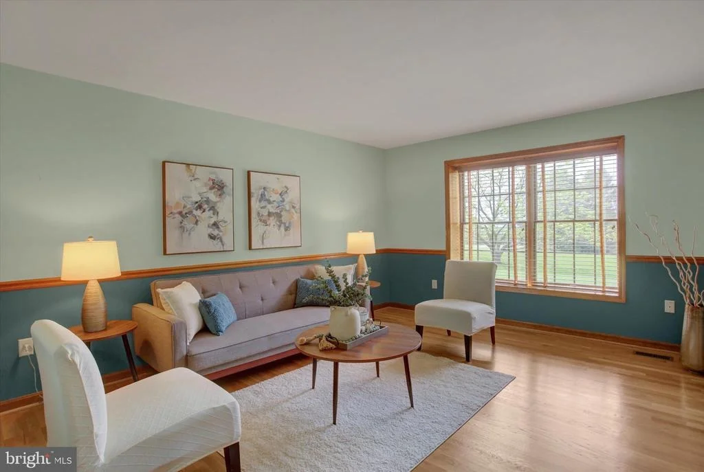 Photo of 8001 MAPLEVILLE ROAD